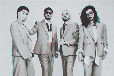 Morat Turns Los Bukis’ ’80s Classic ‘Tu Cárcel’ Into a Billboard Latin Airplay No. 1