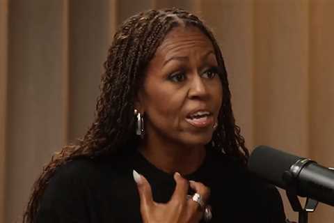 Michelle Obama Says She Saved Friend With Heimlich Maneuver