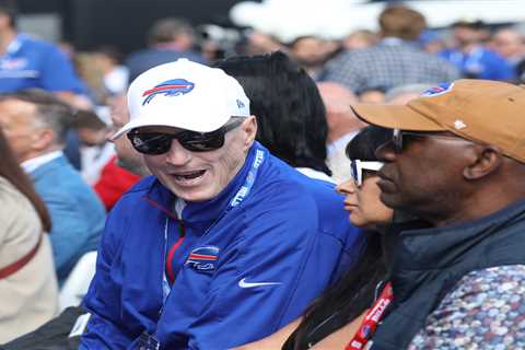 Bills legend Jim Kelly reveals he suffered stroke this spring
