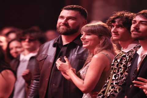 Taylor Swift & Travis Kelce Still Haven’t Told Guests Where Their Wedding Will Be, George..