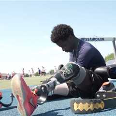 Teen with no arms or legs chases dream of running in the Paralympics as one of few quadruple..