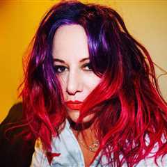 L7 Bassist Jennifer Finch Diagnosed With Aggressive Brain Cancer: ‘We Are All Devastated’