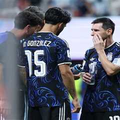 The moment Lionel Messi discovered England goalie’s cheat sheet taped to water bottle after..