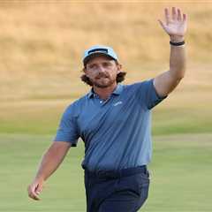 Hometown hero Tommy Fleetwood surges into contention at British Open