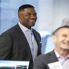 Michael Strahan defends Chris Johnson ALS interview after criticism