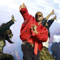 Usher Claps Back After Fan He Kicked Off Stage Reacted to Criticism of Viral Moment