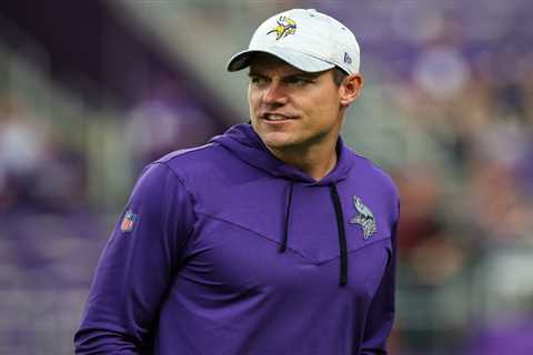Vikings coach has high praise for Jets GM, his ex-teammate at San Diego State