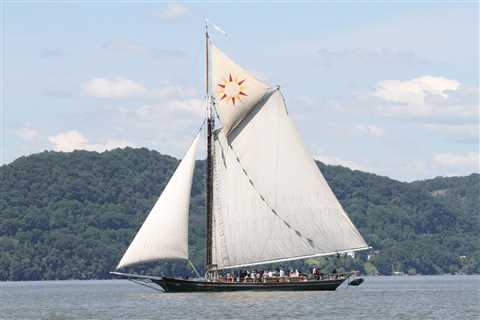 Pete Seeger’s Clearwater Sloop Ousted From NYC July 4 Parade of Tall Ships for ‘Political’ Banners..
