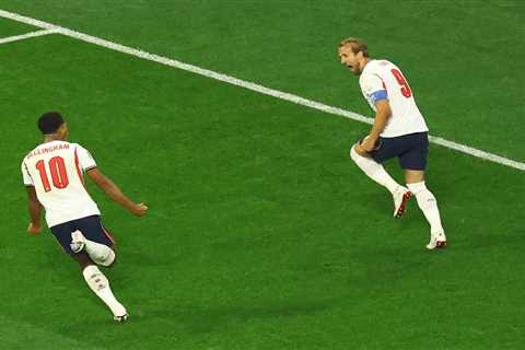 Harry Kane’s PK goal allows shorthanded England to hold off Mexico in heart-pounding World Cup win..