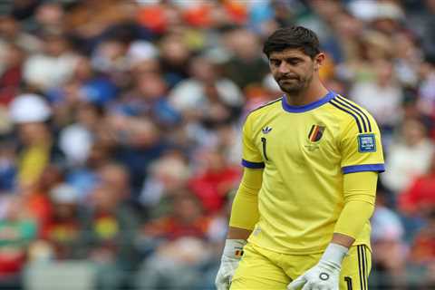 Thibaut Courtois’ wife Mishel stuns in USA-colored bikini before Belgium World Cup game