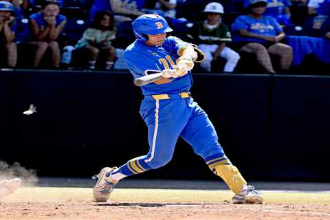 UCLA’s Roch Cholowsky could be top pick in MLB draft full of Bruins
