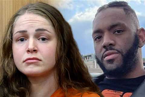 Courtney Clenney Using Alleged Texts From Late Boyfriend To Fight Murder Charge