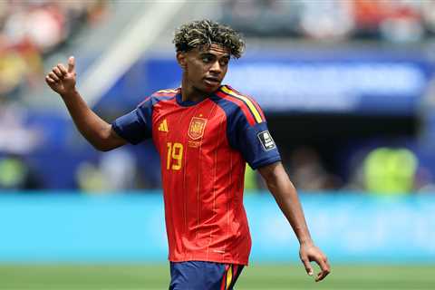 Lamine Yamal’s girlfriend has intimate embrace with Spain star before World Cup semifinal