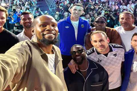 Kevin Durant shockingly ignores Lionel Messi, Argentina soccer team at Fanatics Fest