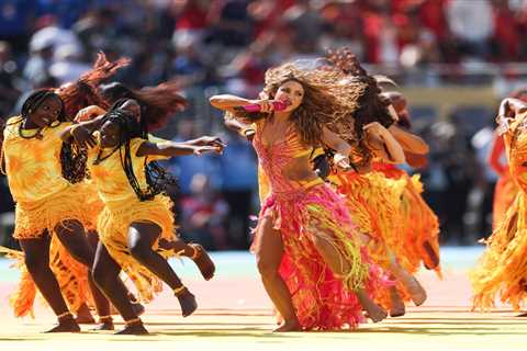 Shakira Wows at FIFA World Cup 2026 Final Halftime Show in Custom Crystal-Embellished Roberto..