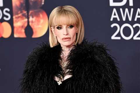 Kelly Osbourne Pens Devastating Letter to Ozzy Osbourne 1 Year After His Death: ‘Your Voice Still..