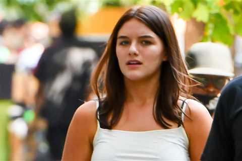 Tom Cruise's Daughter Suri Dropped His Last Name