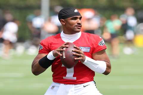 The unusual gift Jalen Hurts’ wife gave him for Eagles training camp  — that’s now cherished by..