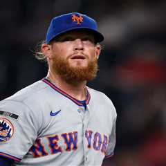 Craig Kimbrel signing with 12th MLB team moves veteran reliever closer to history