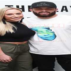 Baker Mayfield reunites with family after ugly fight over $12 million