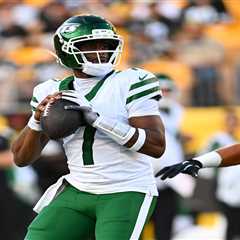 Geno Smith assuages Jets training camp concerns with perfect passing night
