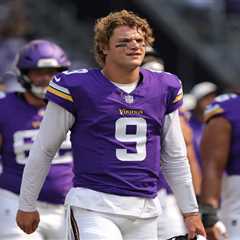 JJ McCarthy ‘banged up’ during rough Vikings showing after losing starting job