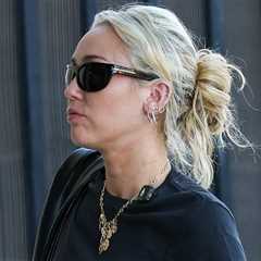Miley Cyrus Looking Solemn After Dolly Parton's Death