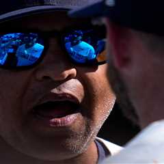 Dodgers looking beatable as problems stack up