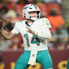 Dolphins trade former Texas star QB Quinn Ewers to Jaguars