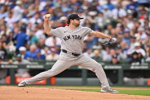 Yankees ride strong pitching again in win over Cubs before adding bat at deadline