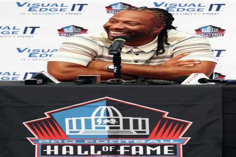 Larry Fitzgerald, set to enter Hall of Fame, doesn’t believe in the idea of retirement: ‘I just..