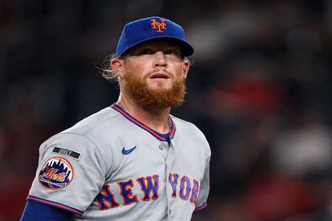 Craig Kimbrel signing with 12th MLB team moves veteran reliever closer to history