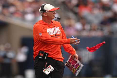 Browns coach praises Shedeur Sanders’ improvement after uneven preseason opener