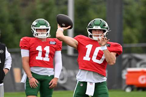 Cade Klubnik leads long touchdown drive in two-minute drill to end Jets practice