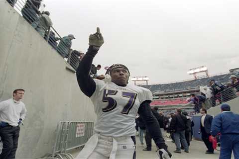 Ravens Super Bowl winner O.J. Brigance dead at 56 after ALS battle