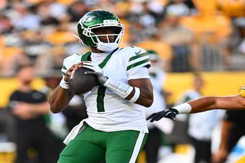 Geno Smith assuages Jets training camp concerns with perfect passing night