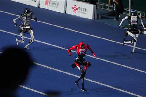 Robot smashes Usain Bolt’s 100-meter dash world record in opening heat of World Humanoid Games