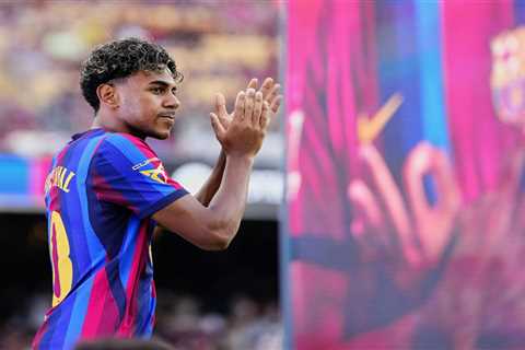 Elche vs. Barcelona prediction: La Liga odds, picks, best bet for Sunday