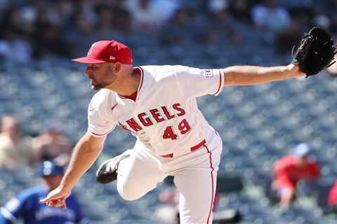 Yankees put Fernando Cruz on IL, sign Michael Fulmer with bullpen worries mounting