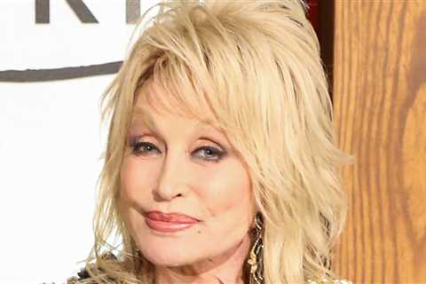 Dolly Parton's Loved Ones Gather at Nashville Burial Site