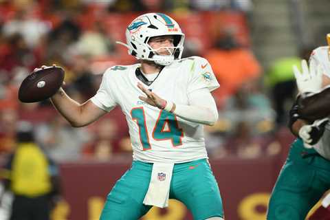 Dolphins trade former Texas star QB Quinn Ewers to Jaguars