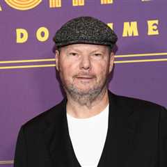Christopher Cross Tells Canada Crowd He’s ‘Sorry & Embarrassed’ Amid ‘A–hole’ Trump’s Trade War