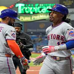 Francisco Lindor blasts leadoff homer off Freddy Peralta in righty’s first game against Mets after..