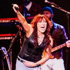 Dolly Parton’s SongTeller Hotel Sets Monthly Music Series Spotlighting Women Artists, Starting With ..