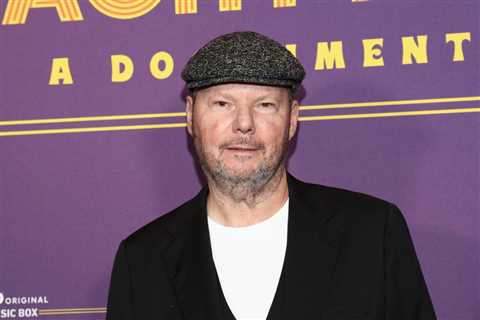 Christopher Cross Tells Canada Crowd He’s ‘Sorry & Embarrassed’ Amid ‘A–hole’ Trump’s Trade War