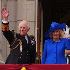 Buckingham Palace Recruits Correspondence Officer to Handle Royal Mail