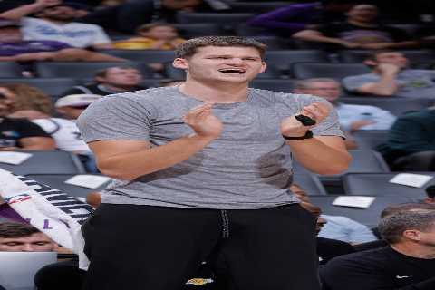 Lakers still have plenty to clean up with 2 preseason games left